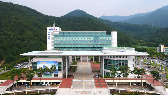 사천시청 전경