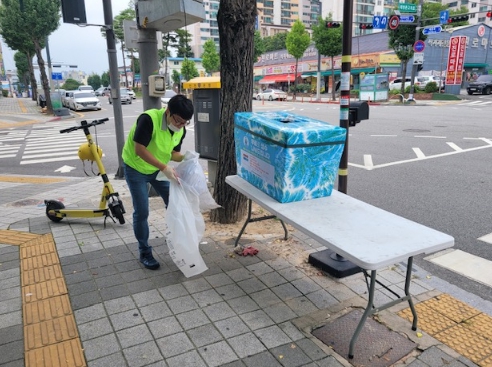 여주시, 폭염 속 ‘무료 생수 나눔’ 큰 호응