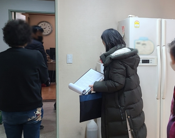 수원시 영통구 영통2동 '안전한 겨울나기' 경로당 안전점검 실시
