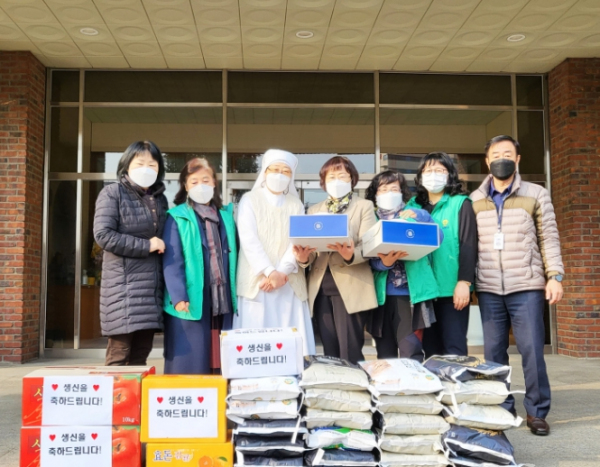 수원시 장안구 조원2동, 모후원 '생신상 차려드리기' 진행