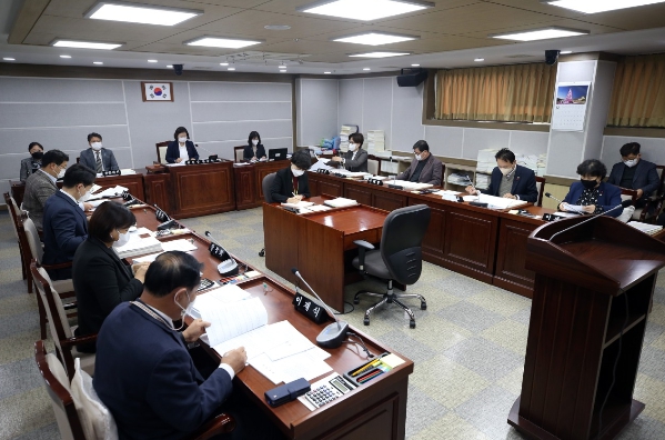 기획경제위원회, 조례안 및 예산안 예비심사 의결