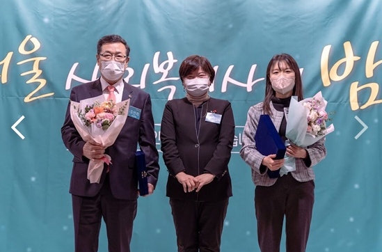 '2022 복지의원상' 수상 사진 2_유만희 의원 (맨 왼쪽).
