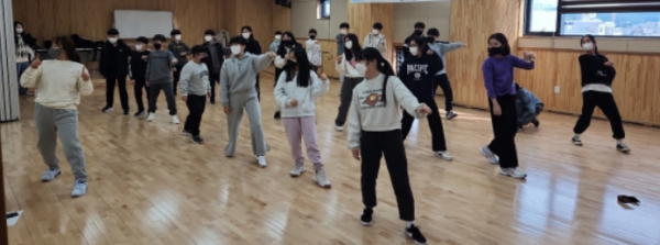 거제시 아주청소년문화의집 초등진로직업체험 성료