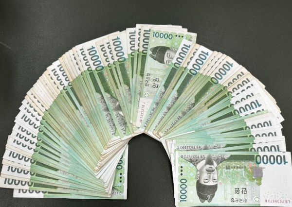 폐지·빈병 주워 모은 돈으로 수원 권선구 곡선동에 1백만원 기부한 '익명의 천사'