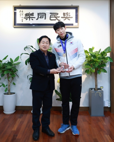 주광덕 남양주시장, 피겨 국가대표 이시형 선수 격려
