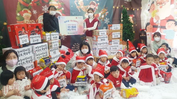 장안구 조원1동 하늘어린이집, 취약계층을 위한 라면 선물세트 기부