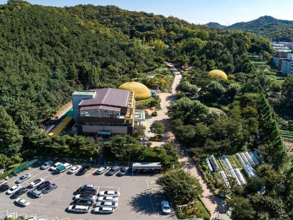 부평구, 인천나비공원서 멸종위기 식물·곤충 사진전 진행