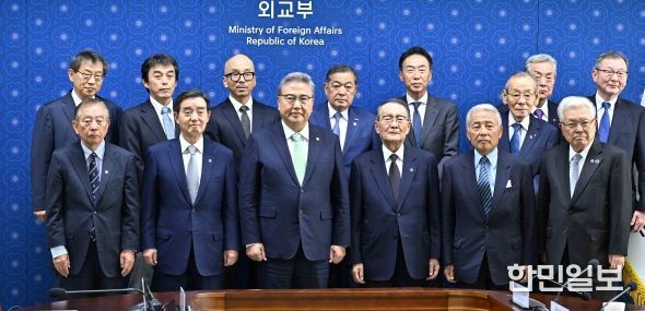 박진 외교부 장관, 일한경제협회 단장단 접견