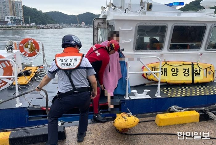 울진해경, 영덕 창포리 인근 해상 익수자 구조