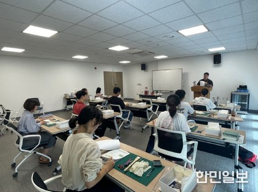 경남도민 독서 서비스 활성화를 위한 도내 사서 역량 강화 교육 실시