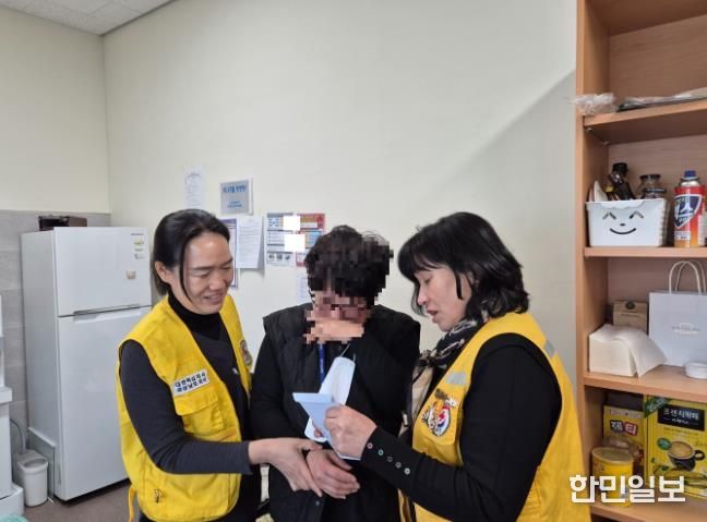 대한적십자사 고성군협의회 회화봉사회, 십시일반(十匙一飯))의 정(情)으로 화재피해 가구에 성금 전해