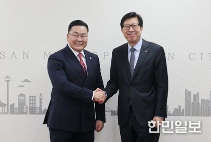 박형준 시장, 차강 웁궁 자담바 주부산 몽골 영사 접견