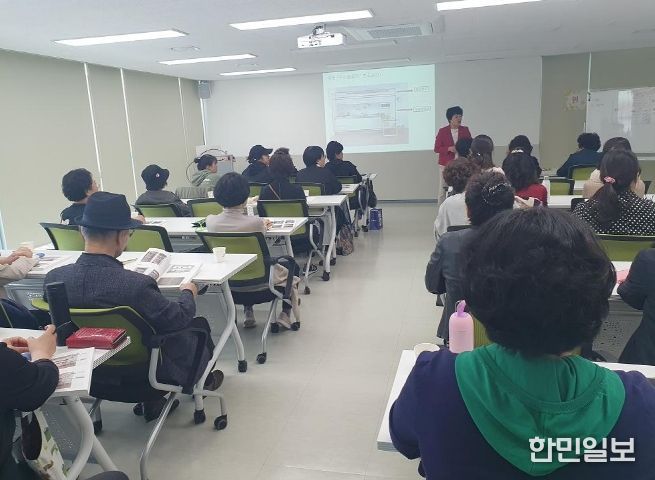 천안시 통합돌봄센터가 ‘신박한 집정리 수납’ 프로그램 운영하고 있다.