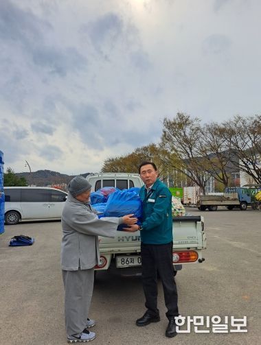의류 전달(영덕군의회)