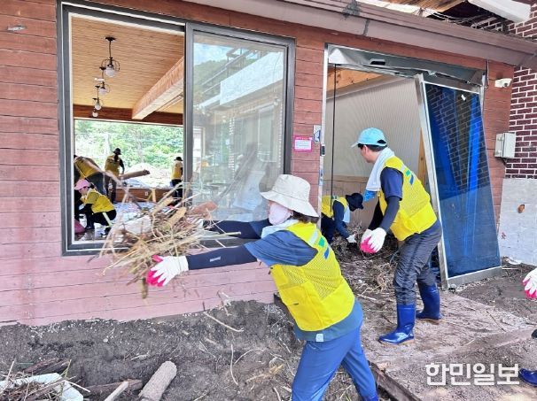 경기도, 가평군 집중호우 피해 현장에 자원봉사자 760여 명 순차적 투입