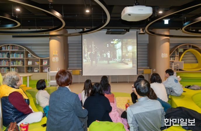 '봄밤, 벚꽃 그리고 찾아가는 영화관' 개최