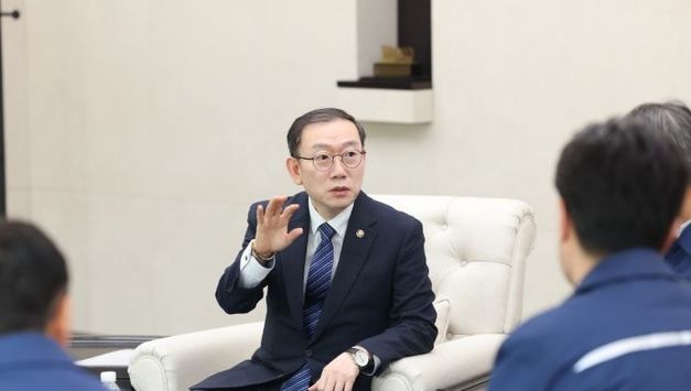 이명구 관세청장, 조선 수출 현장 방문 ··· 미 군함 유지·보수·개조(MRO)와 수출 지원방안 모색