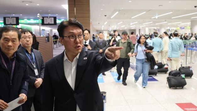 김민석 국무총리, 미국･스위스 순방 마치고 귀국 직후 인천공항 안전관리 현장점검