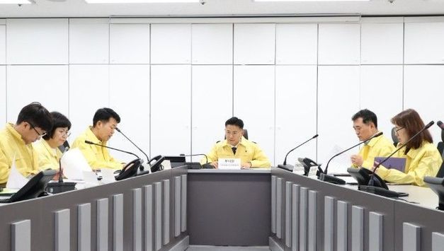 안양시, 중동사태 관련 비상경제대응반 회의 개최…원자재 수급 불안 대응