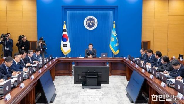 이재명 대통령 "사측은 노동자를 동반자로, 노동자·노조는 책임 의식을"