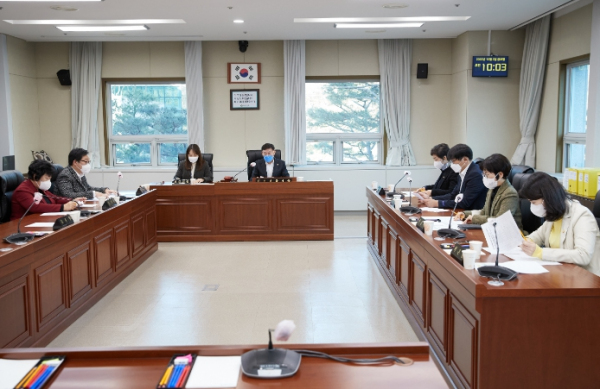 용인특례시의회 문화복지위원회, 2022년도 행정사무감사 강평 실시