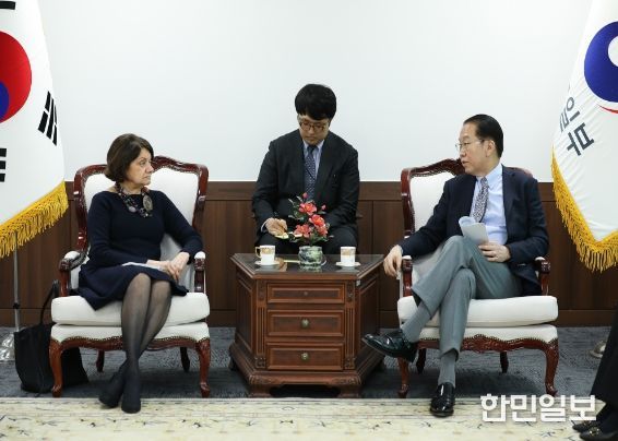 권영세 통일부 장관, 유엔 정무평화구축국 사무차장 접견