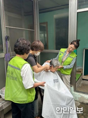 세교동 지역사회보장협의체, 2025년 9월 찾아가는 이미용 봉사활동과 더불어 전하는 안부