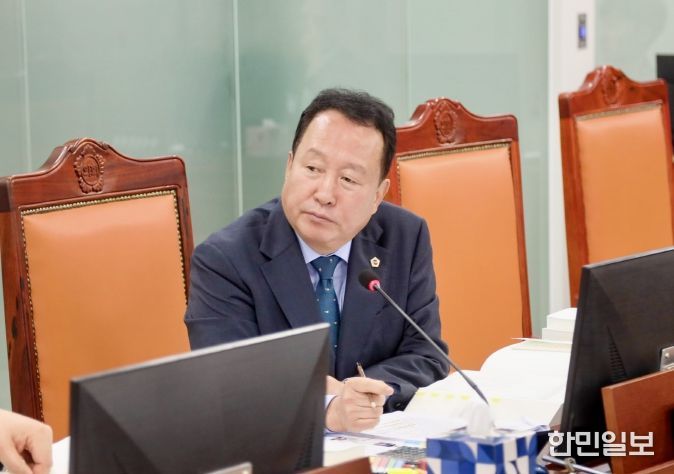 경기도의회 예산결산특별위원회 소속 안계일 의원(국민의힘, 성남7)