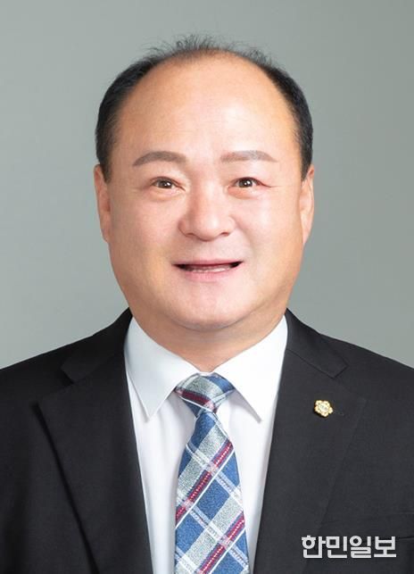 강원특별자치도의회 식품사막과 재선충병, 두 위기의 경고등… 류인출 의원 “도민 체감정책 시급”