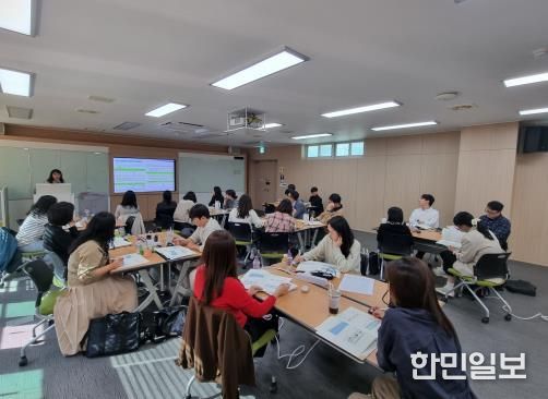 진로·학업 설계 상담 역량 강화 연수 관련 사진