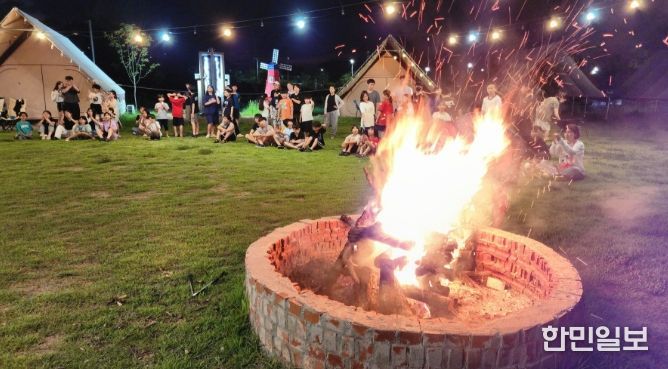 청년이 만든 체험 여행 인기…김장열차·별빛숙소