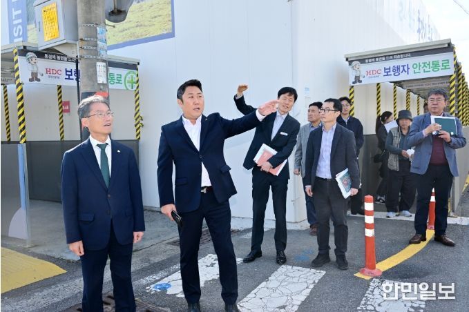 김종섭 부의장, 남외중학교 통학로 도보 점검