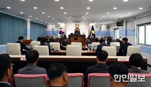 10월30일 열린 제288회 남해군의회 임시회 제2차 본회의 전경