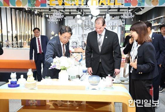 레이크우드시 김해분청도자기축제 방문
