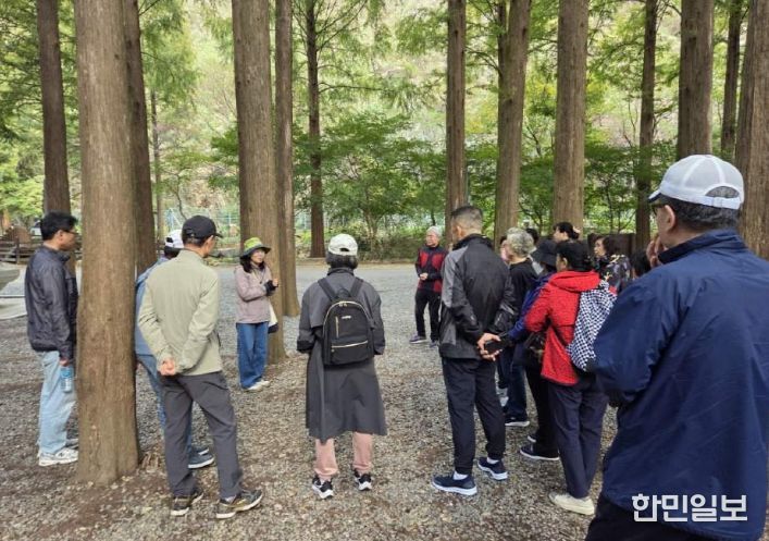 장태산자연휴양림에서 진행된 ‘마음, 함께 숲을 걷다