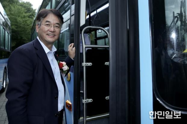 N002 누리버스 개통식에 참석한 이동환 고양특례시장