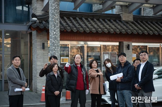 공단은 14일 윤재상 시의원과 함께 인천가족공원에 대한 현장 점검을 실시했다.