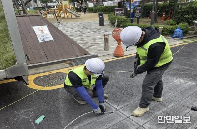도로열선 설치 작업 모습