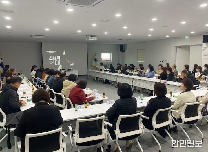 원주시, 제17회 아동학대 예방의 날 기념 홍보 캠페인 진행