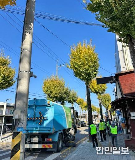 임실군, 가을철 낙엽 집중 수거로 불편 최소화