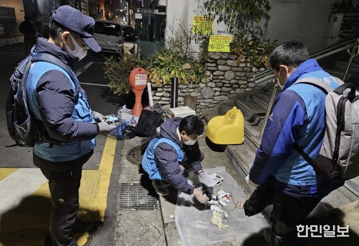 성북구, 야간 특별단속으로 상습 무단투기 근절 총력