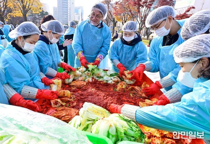 소외된 이웃을 위해 김장나눔을 실천하다