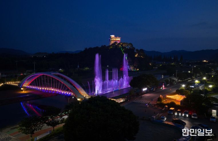 화순 꽃강길 음악분수 전경