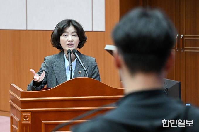 부산시의회 김효정 의원, 자율방범대원 활동 수당 지원 상임위 예비심사 반영!