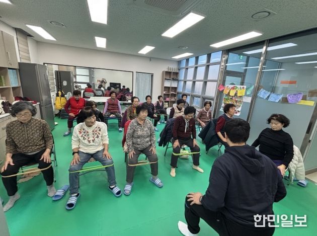 걷기동아리 대상 근력운동교실