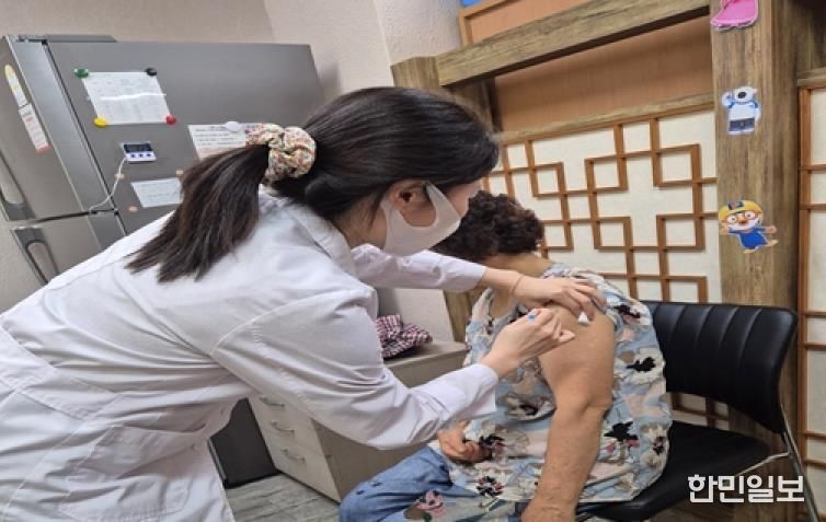 함안군, 12월에도 인플루엔자 환자 급증… 예방접종 서둘러야