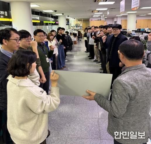 ‘미소는 기본! 경청은 필수!’ 부안군 민원과, 친절 교육 추진