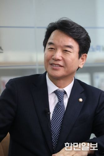 더불어민주당 문진석 국회의원(충남 천안시갑, 재선)