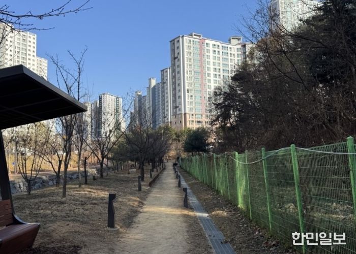 청계동 이음정원 연계 맨발걷기길