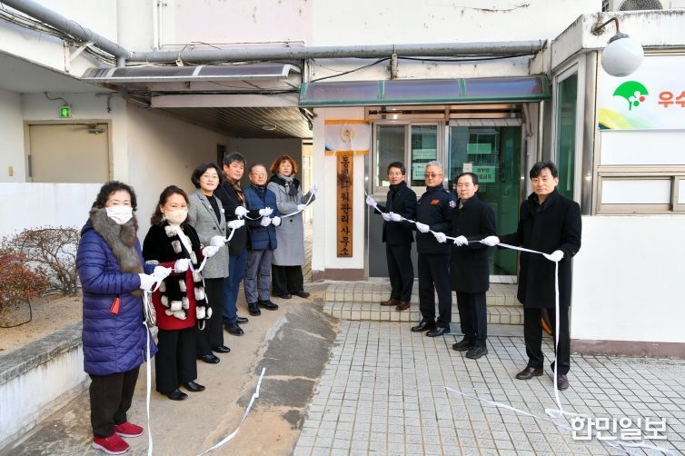 소방차 활동공간 확보 우수공동주택 인증 현판 제막식 기념사진